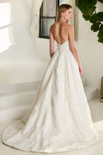 Liv by Kelly Faetanini Natalie $1 default backface vertical thumbnail