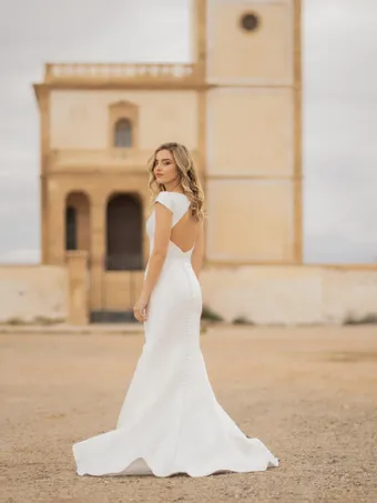 Lore Fashions 4WLG01 #2 default backface vertical thumbnail