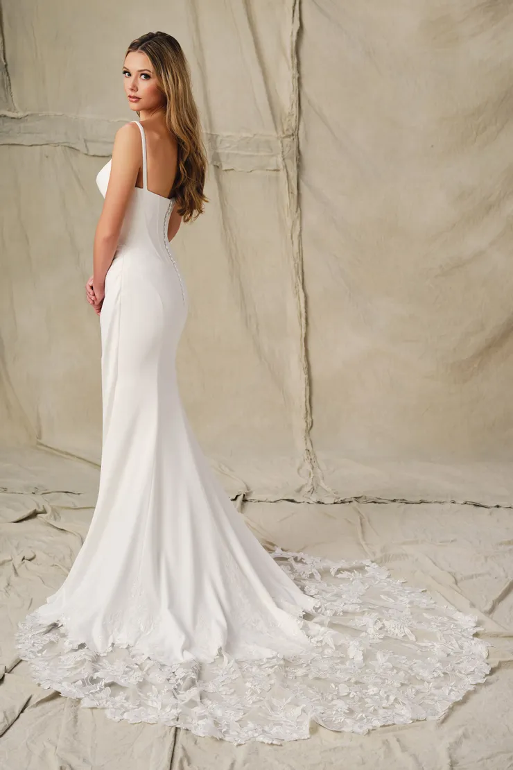 Enchanting by Mon Cheri Style #E424 #1 default backface vertical picture