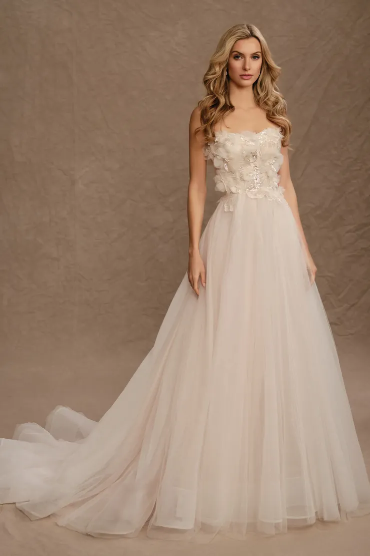 MT4015 Mackenzie #4 Petal frontface vertical picture