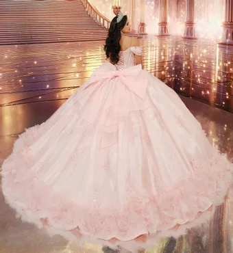 PR30249 $2 default backface vertical thumbnail