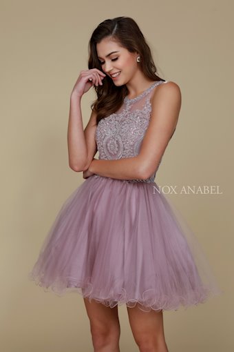 Nox Anabel B652 #10 vertical thumbnail