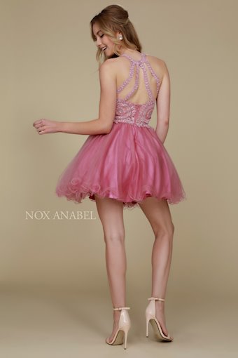 Nox Anabel B652 #15 vertical thumbnail