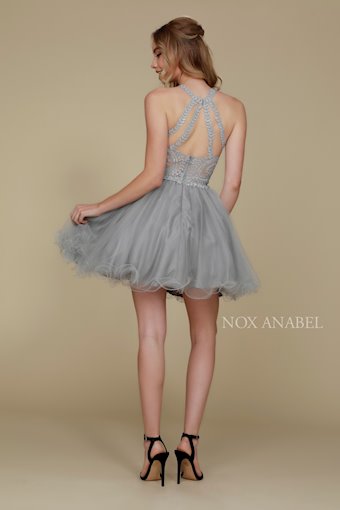 Nox Anabel B652 #16 vertical thumbnail