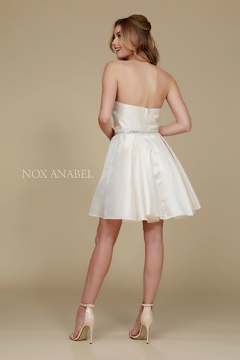 Nox Anabel Y661 #6 vertical thumbnail