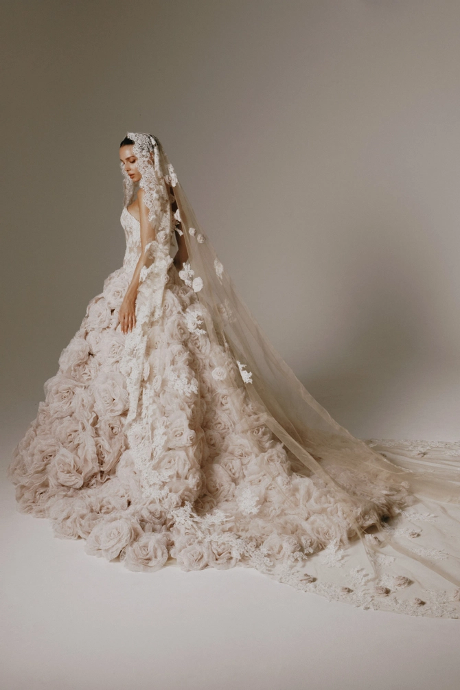 Nicole and Felicia Style #NF144LUXE #3 backface vertical thumbnail