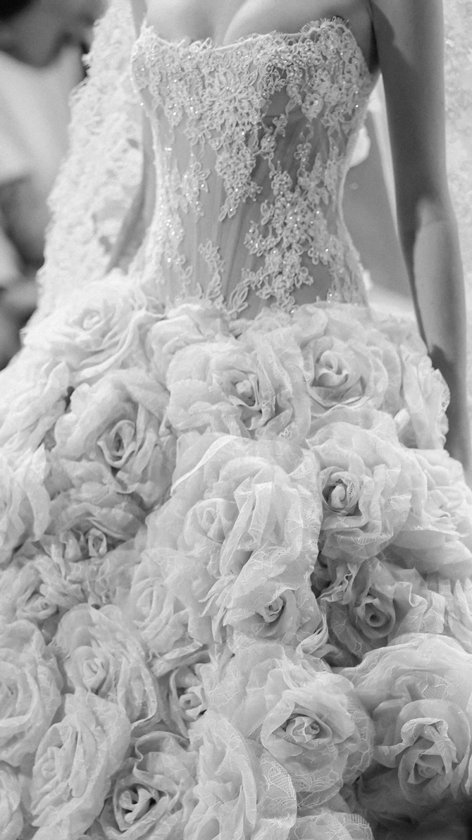 Nicole and Felicia Style #NF144LUXE #7 frontface vertical cropped thumbnail