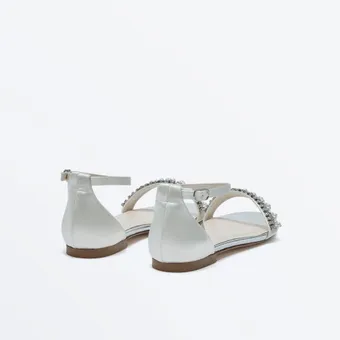 Rainbow Club #Amyla Flat #3 vertical thumbnail