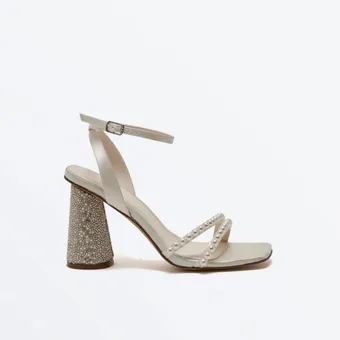 Rainbow Club #Lola #3 vertical thumbnail