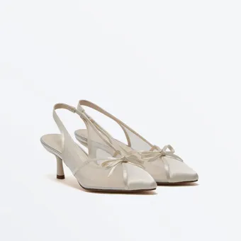 Rainbow Club #Olivia #2 vertical thumbnail