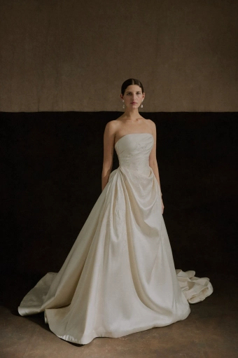 Enaura Petra #0 default frontface vertical thumbnail