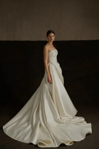 Enaura Petra #2 frontface vertical thumbnail