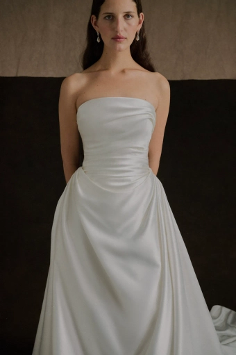 Enaura Lulu #3 frontface vertical cropped thumbnail