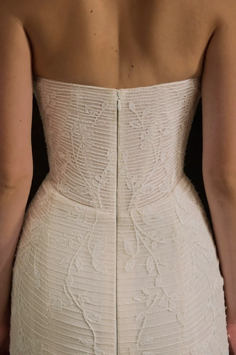 Enaura Sylvie #2 default backface vertical cropped thumbnail