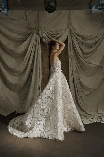 Enaura Capri #2 vertical thumbnail