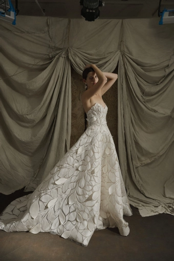 Enaura Capri #1 frontface vertical thumbnail