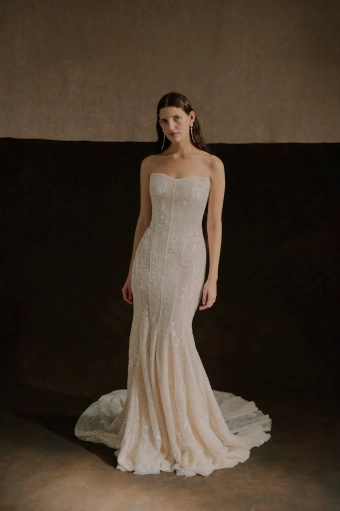 Enaura Elyse #0 default frontface vertical thumbnail