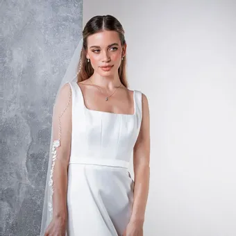 Rainbow Club #Poppy #1 vertical thumbnail