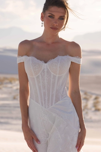 JH Bridal by Jimme Huang Style #Akari #4 frontface vertical cropped thumbnail