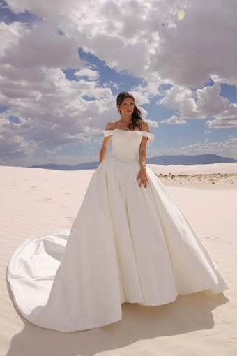 JH Bridal by Jimme Huang Style #Eiko #2 frontface vertical thumbnail