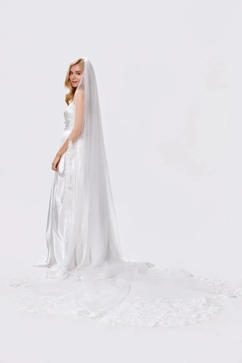 Heirloom Bridal Chloe Veil #0 default vertical thumbnail