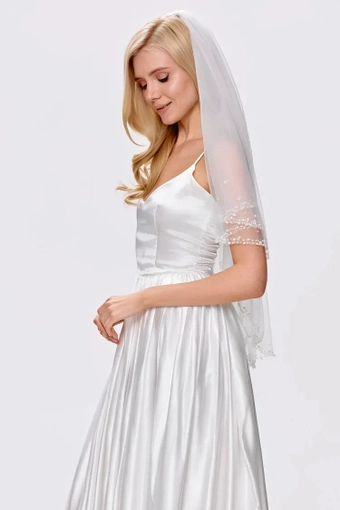 Heirloom Bridal Colette Veil #1 vertical thumbnail