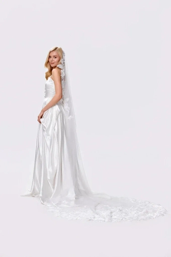 Heirloom Bridal Mae Veil #0 default vertical thumbnail