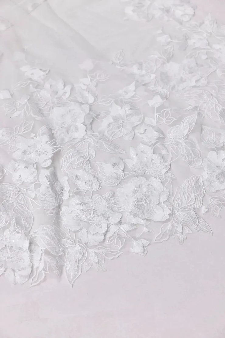 Heirloom Bridal Mae Veil #2 vertical picture