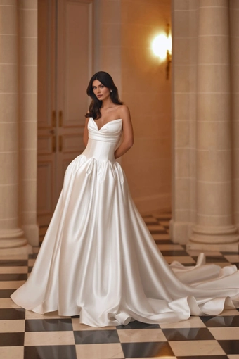 Azura Pollardi #0 default frontface vertical thumbnail