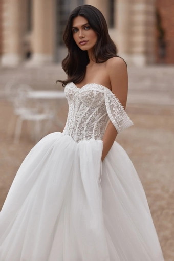 Auralis Pollardi #2 frontface vertical cropped thumbnail