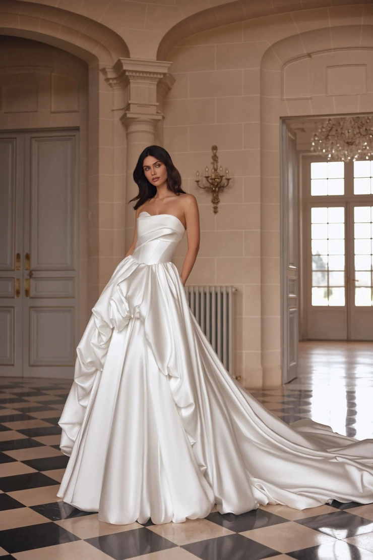 chicago wedding dress shops Bridal Shop Wedding Dress Shopping at Honey