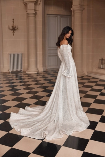 Milae Pollardi #1 default backface vertical thumbnail