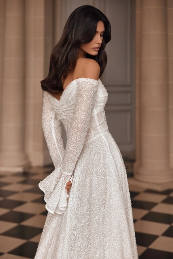 Milae Pollardi #3 backface vertical cropped thumbnail