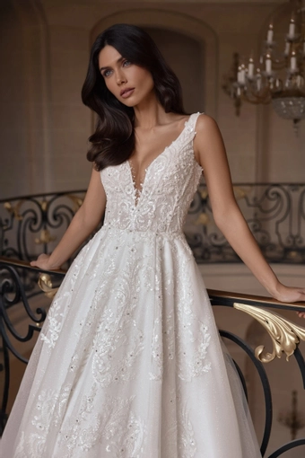 Delisia Pollardi #2 frontface vertical cropped thumbnail