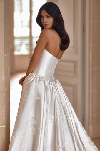 Luvia Pollardi #3 backface vertical cropped thumbnail