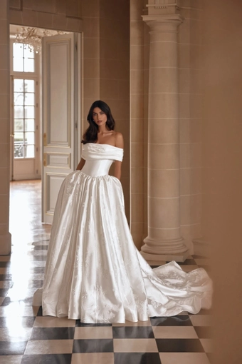 Luvia Pollardi #0 default frontface vertical thumbnail