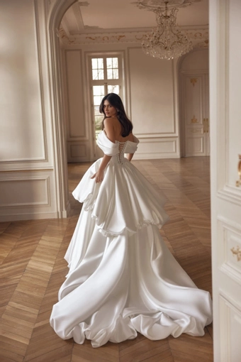 Maellita Pollardi #1 default backface vertical thumbnail