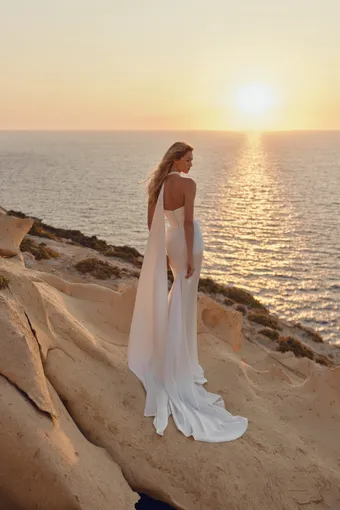 Eva Lendel Style Anna #2 default backface vertical thumbnail