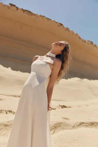 Eva Lendel Style Etude #3 frontface vertical cropped thumbnail