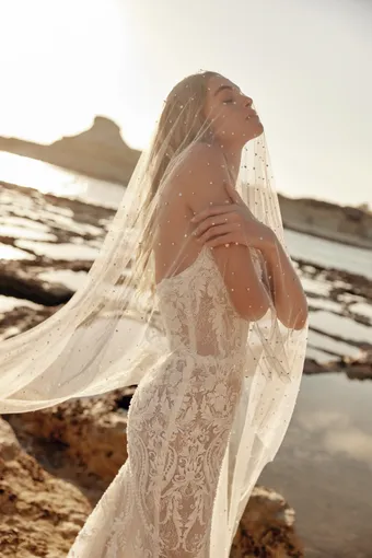 Eva Lendel Style Moonlit #4 frontface vertical cropped thumbnail