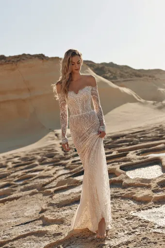 Eva Lendel Style Otto #1 frontface vertical thumbnail