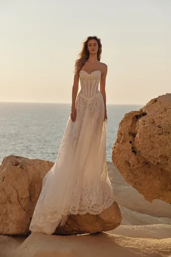 Eva Lendel Style Quartz #0 default frontface vertical thumbnail