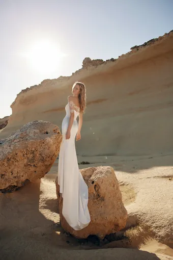 Eva Lendel Style Sevier #2 default backface vertical thumbnail