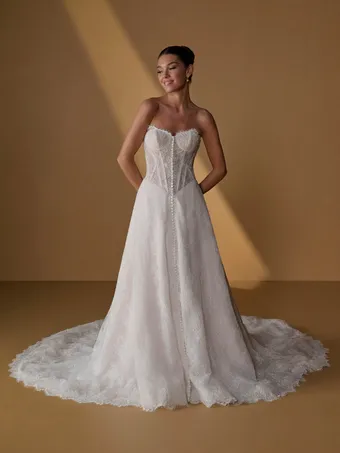 Christina Wu Brides #6 frontface vertical thumbnail