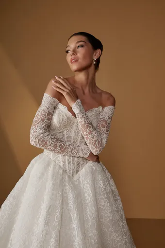 Christina Wu Brides #6 frontface vertical cropped thumbnail