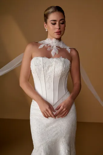 Christina Wu Brides #7 frontface vertical cropped thumbnail