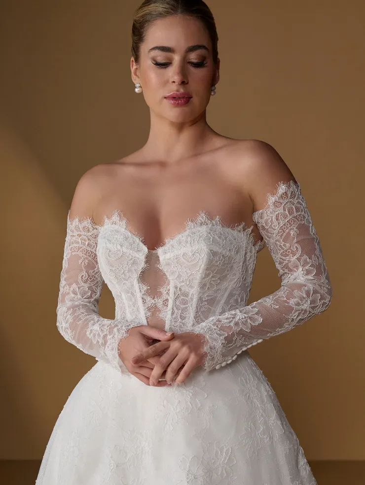 Christina Wu Brides Backface Thumbnail Image