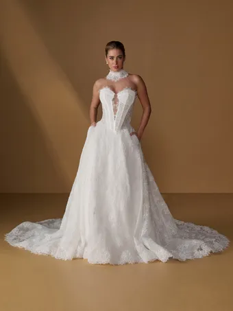 Christina Wu Brides #1 frontface vertical thumbnail