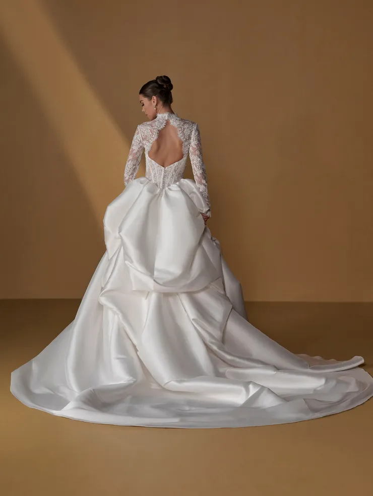 Christina Wu Brides Backface Thumbnail Image