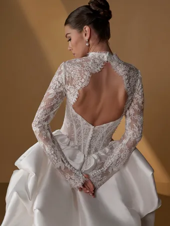 Christina Wu Brides #21 backface vertical cropped thumbnail